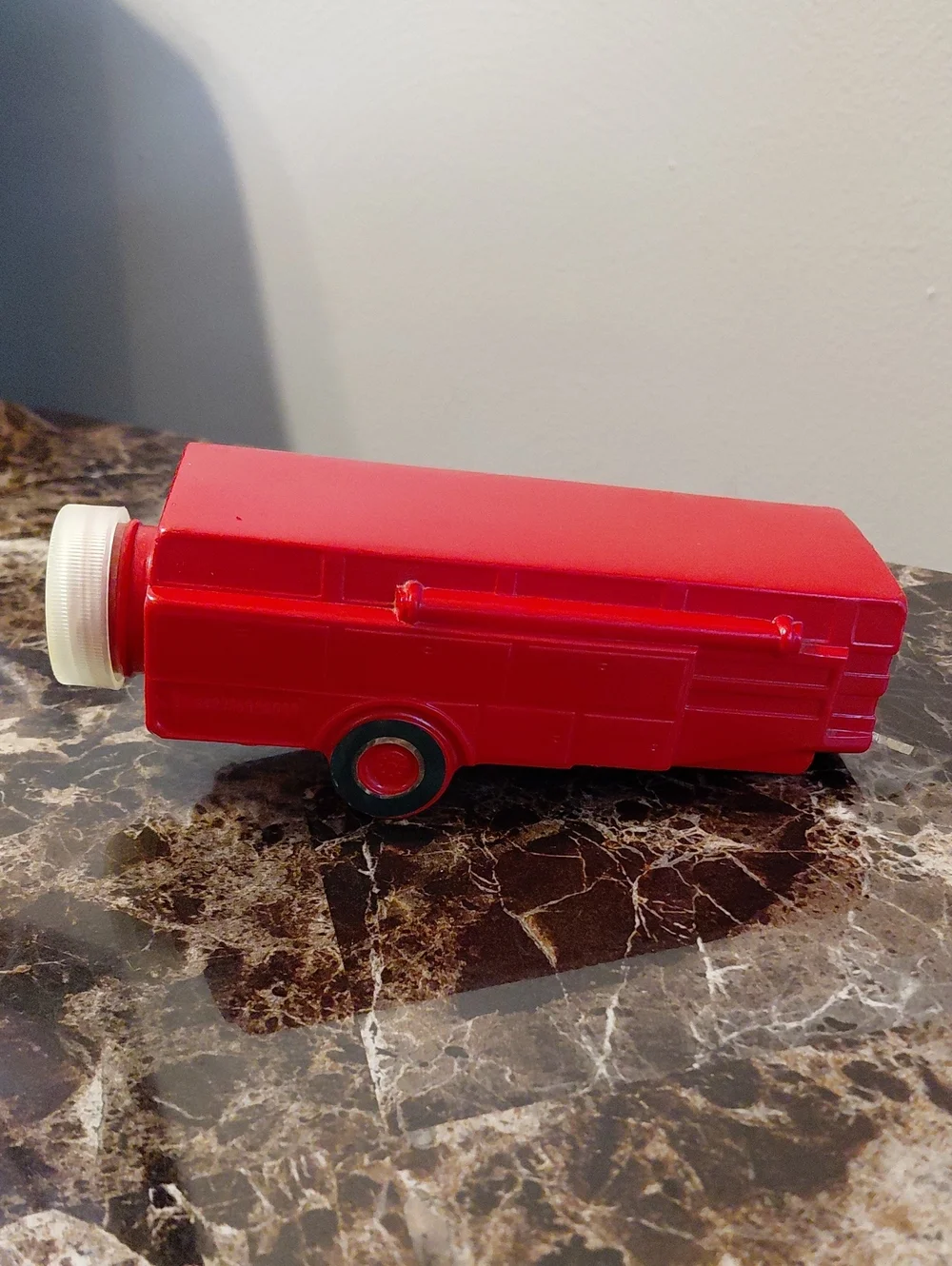 Vintage Avon The Red Sentinel Deep Woods Talc Molded Red Plastic Container